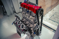 噪音和震动都很明显，为什么还有那么多车企开发三缸引擎？