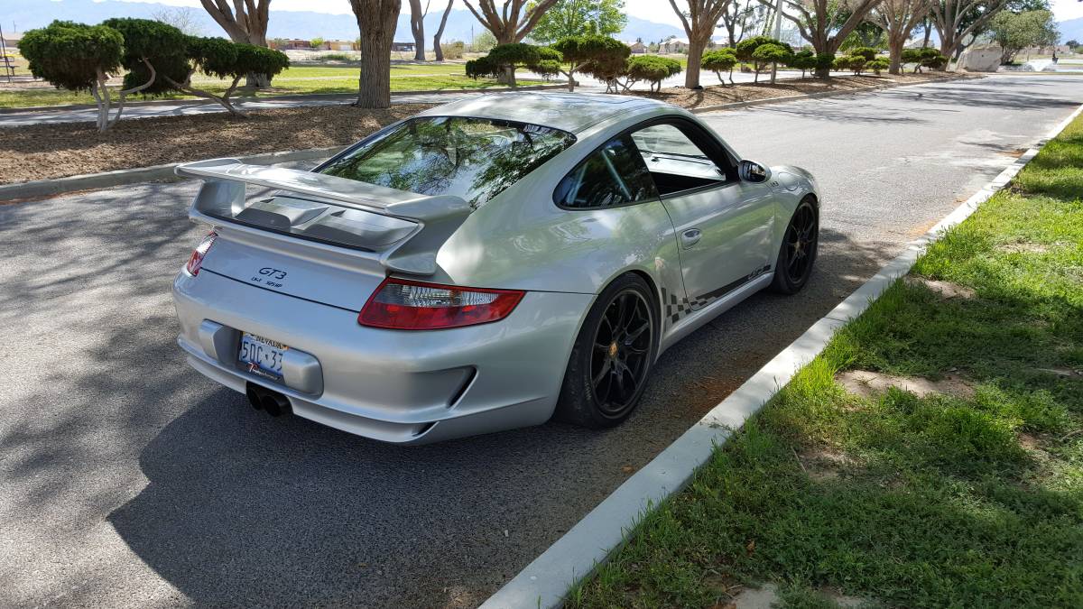 LS3-Porsche-911-GT3-3.jpg